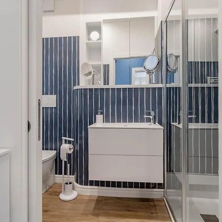 H11 Casa Camilla Centro - סנרמו